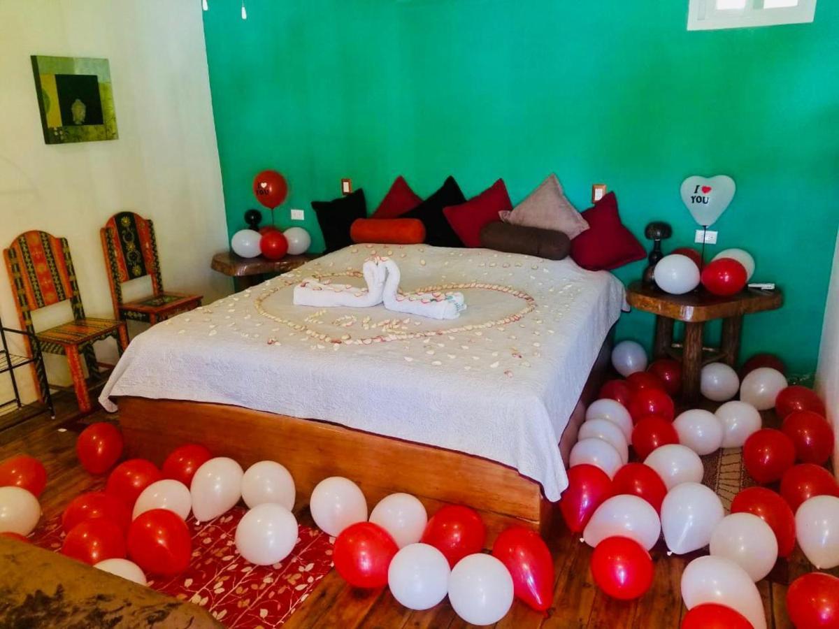 Hotel La Casa Rosada Lívingston Екстериор снимка